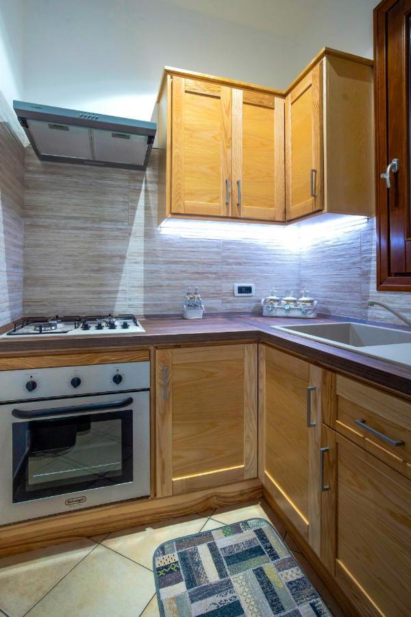 Perla Di Mare Appartamenti Castelluzzo Exterior photo
